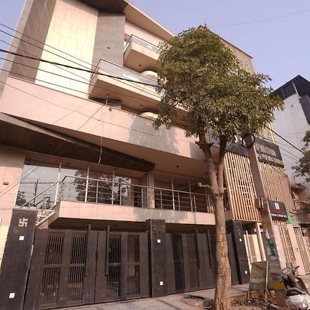 Hotel Leo Saffron Delhi  Esterno foto