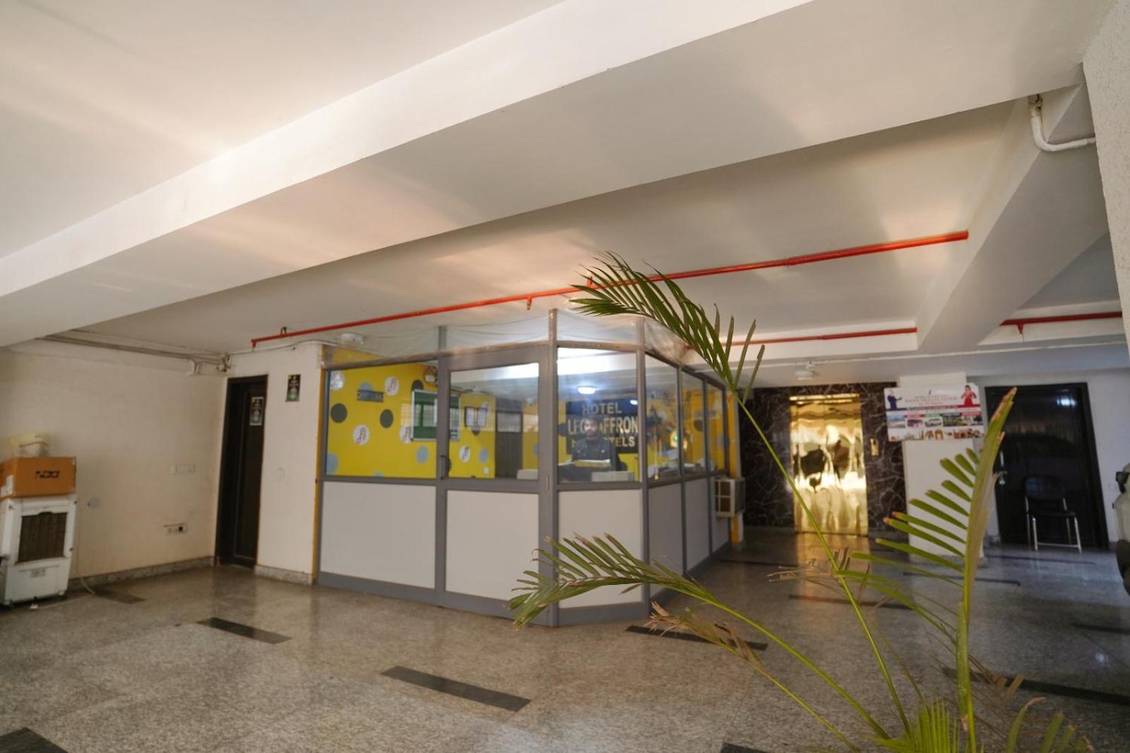 Hotel Leo Saffron Delhi  Esterno foto
