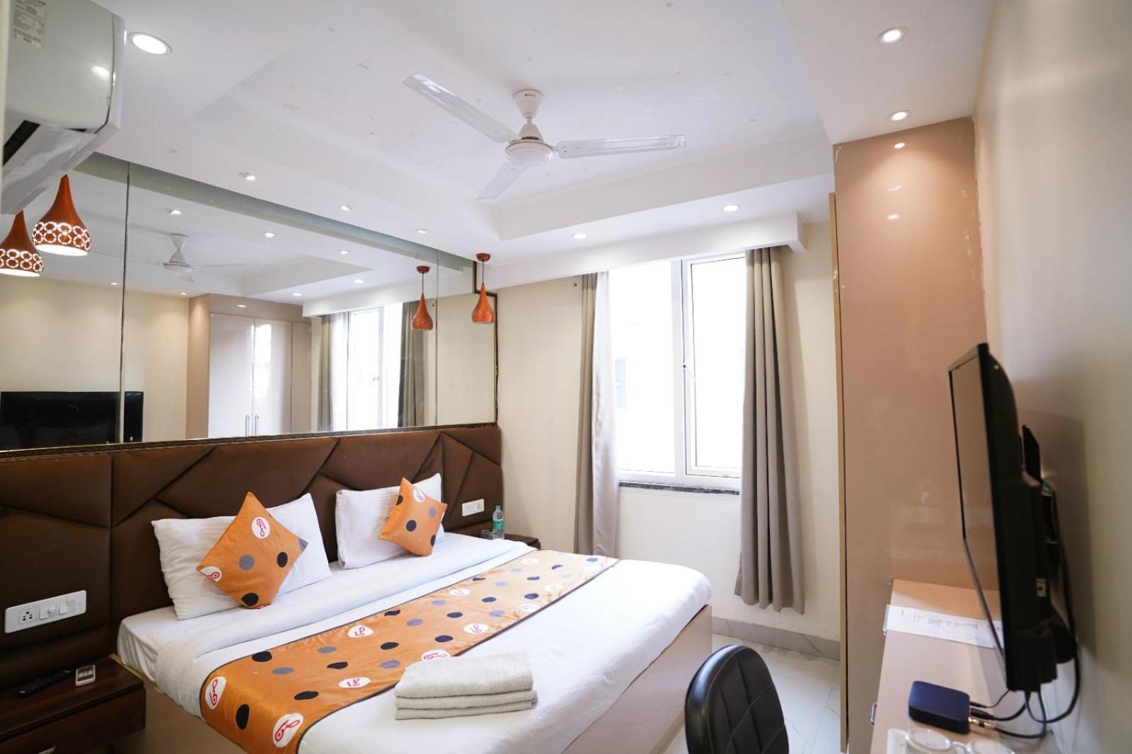 Hotel Leo Saffron Delhi  Esterno foto