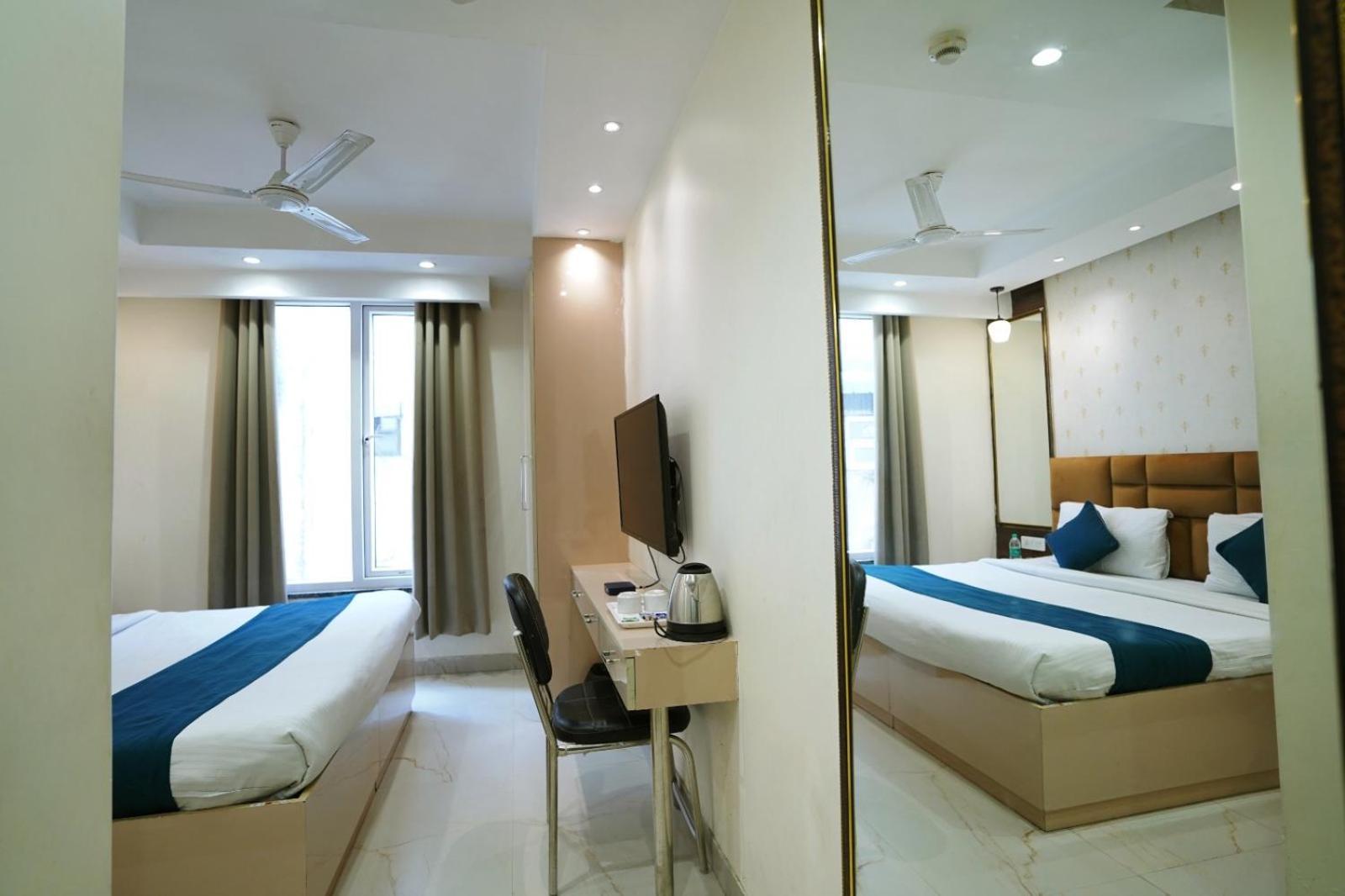 Hotel Leo Saffron Delhi  Esterno foto